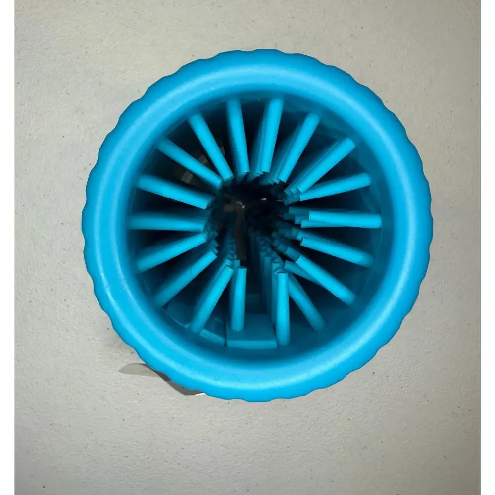 Dexas MudBuster Portable Dog Paw Washer/ Paw Cleaner Blue Medium